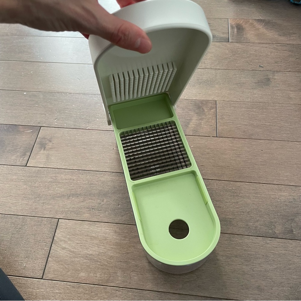 Green and White Vegetable Chopper